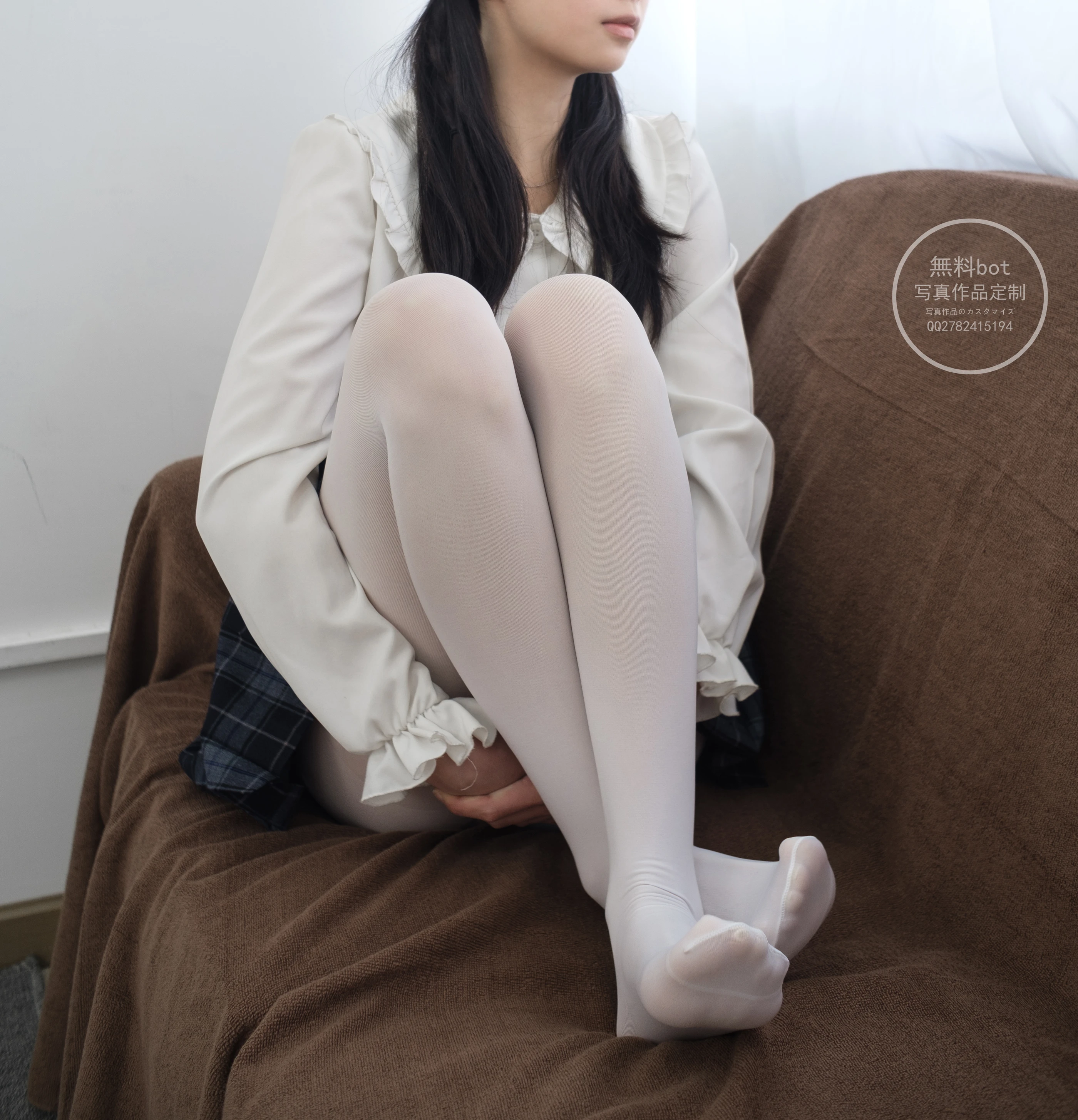 森萝财团 有料 NO.018 吸吸 白丝少女的百褶裙 [71P]插图